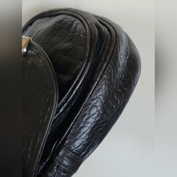 Bally Vintage Small Leather Cross Body Bag - Picture 7 of 15